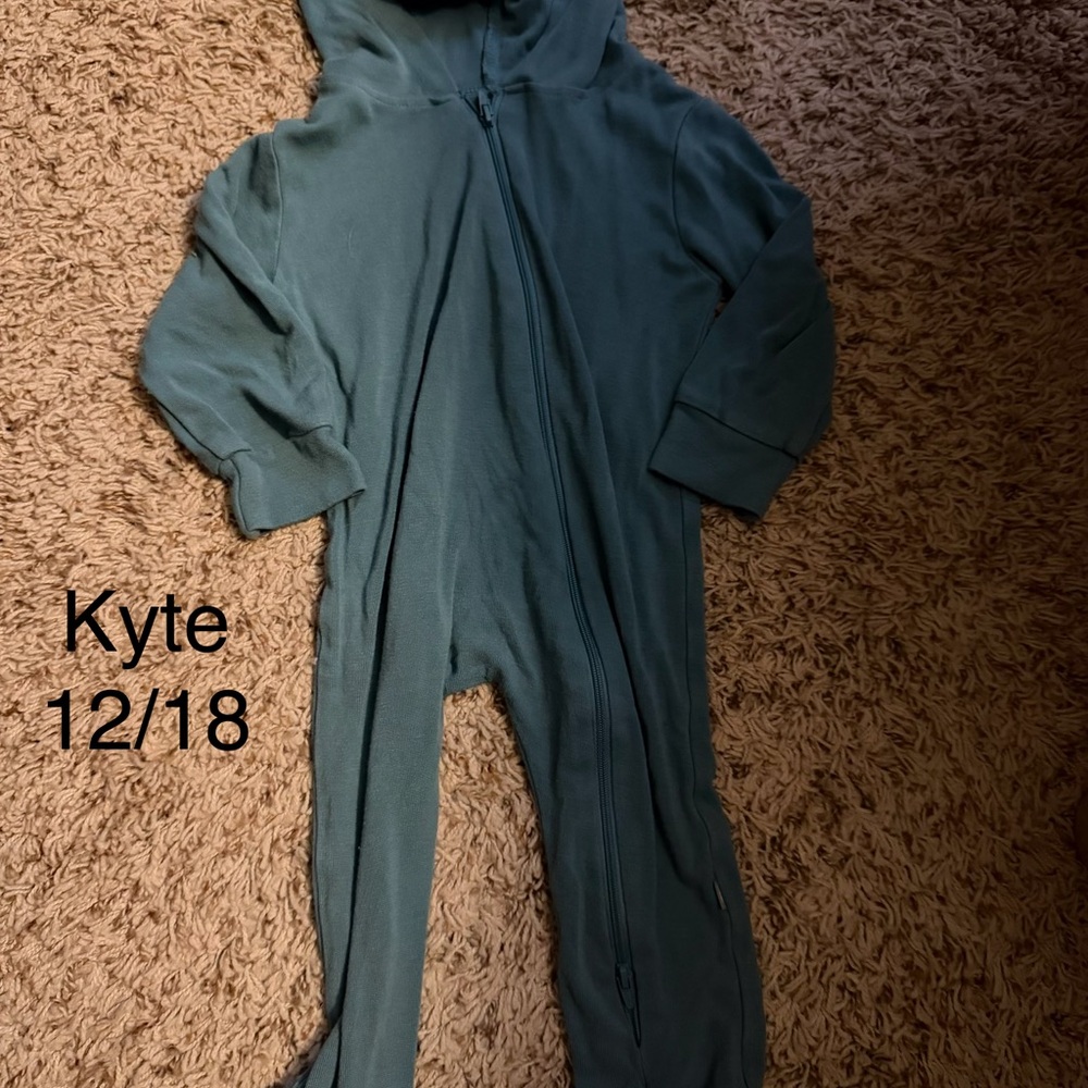 Kyte zip up hooded romper